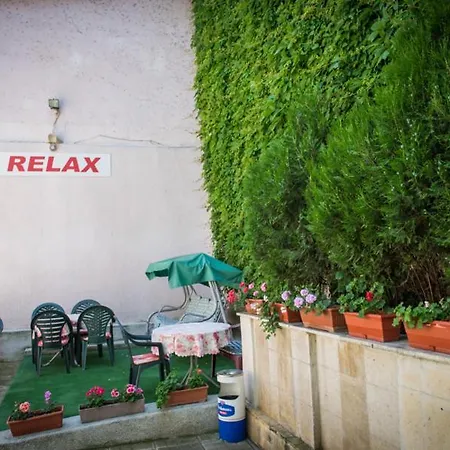 Къща за гости за гости *